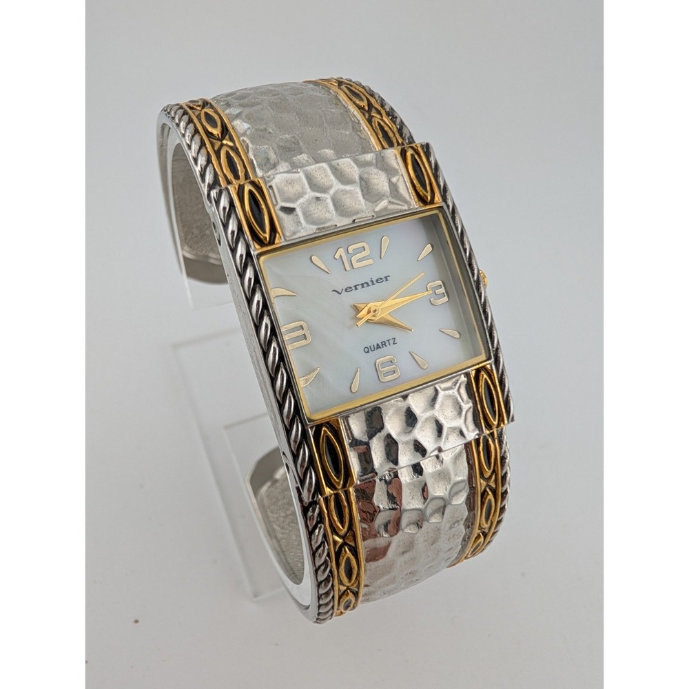 Vernier‎ Watch Women 25mm Case Two Tone Hammered Bangle Band- New Battery